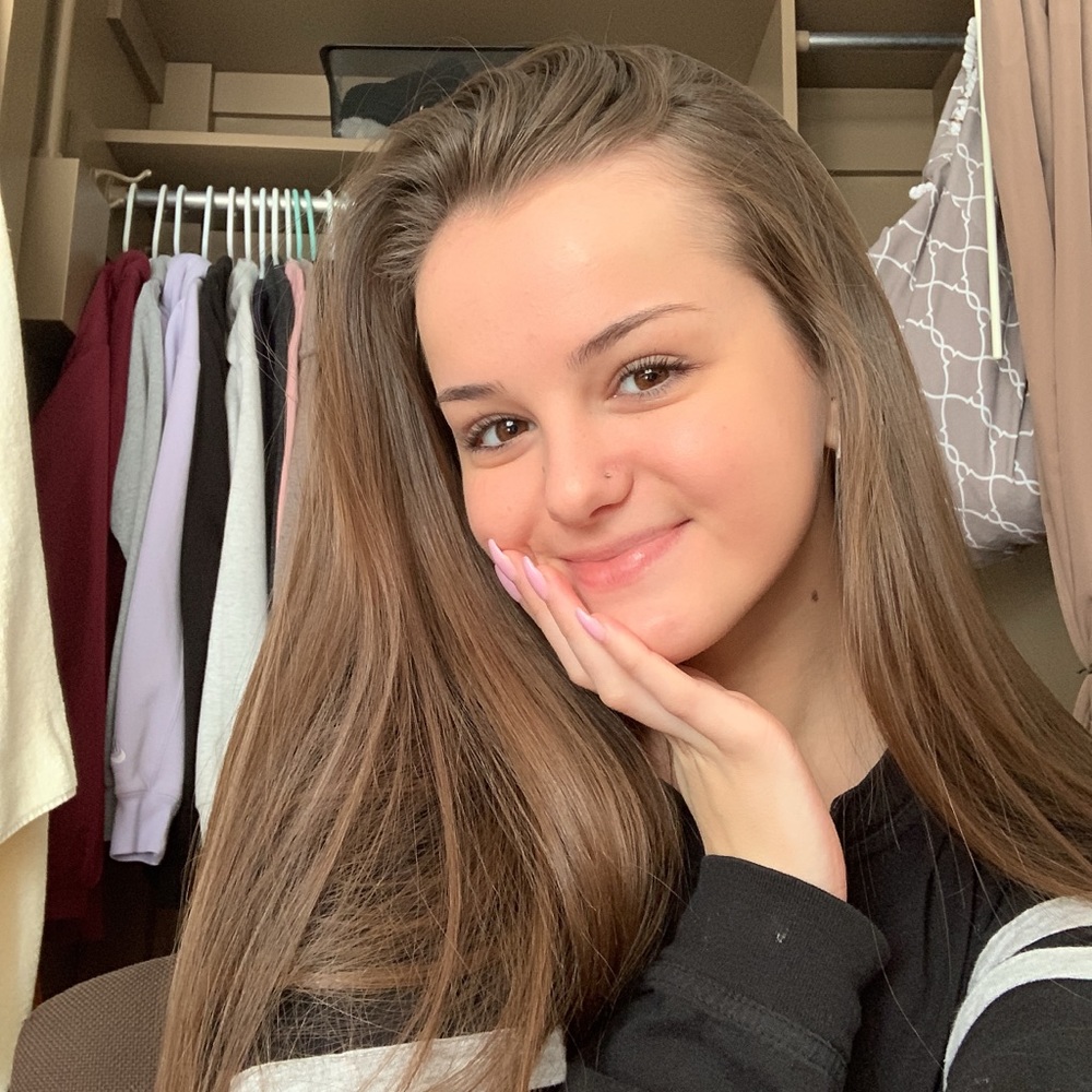 Meet your Posher, Joanie